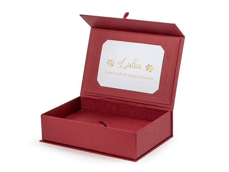 6_PETRIBUTES_CASKET_FINDON_Foil-Insert_FIN.jpg Beautiful eco cardboard casket ashes urn. Pet urns for dog, cat or horse keepsake and memorials.